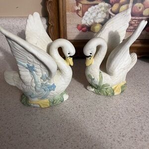 Elegant White Swan Figurines